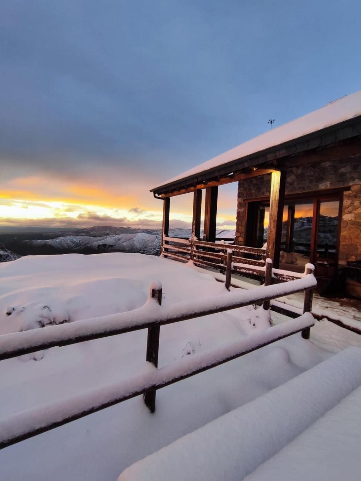 Maison d'hôtes Refugio Del Aguila "Casa Diaman" à Guejar Sierra Extérieur photo