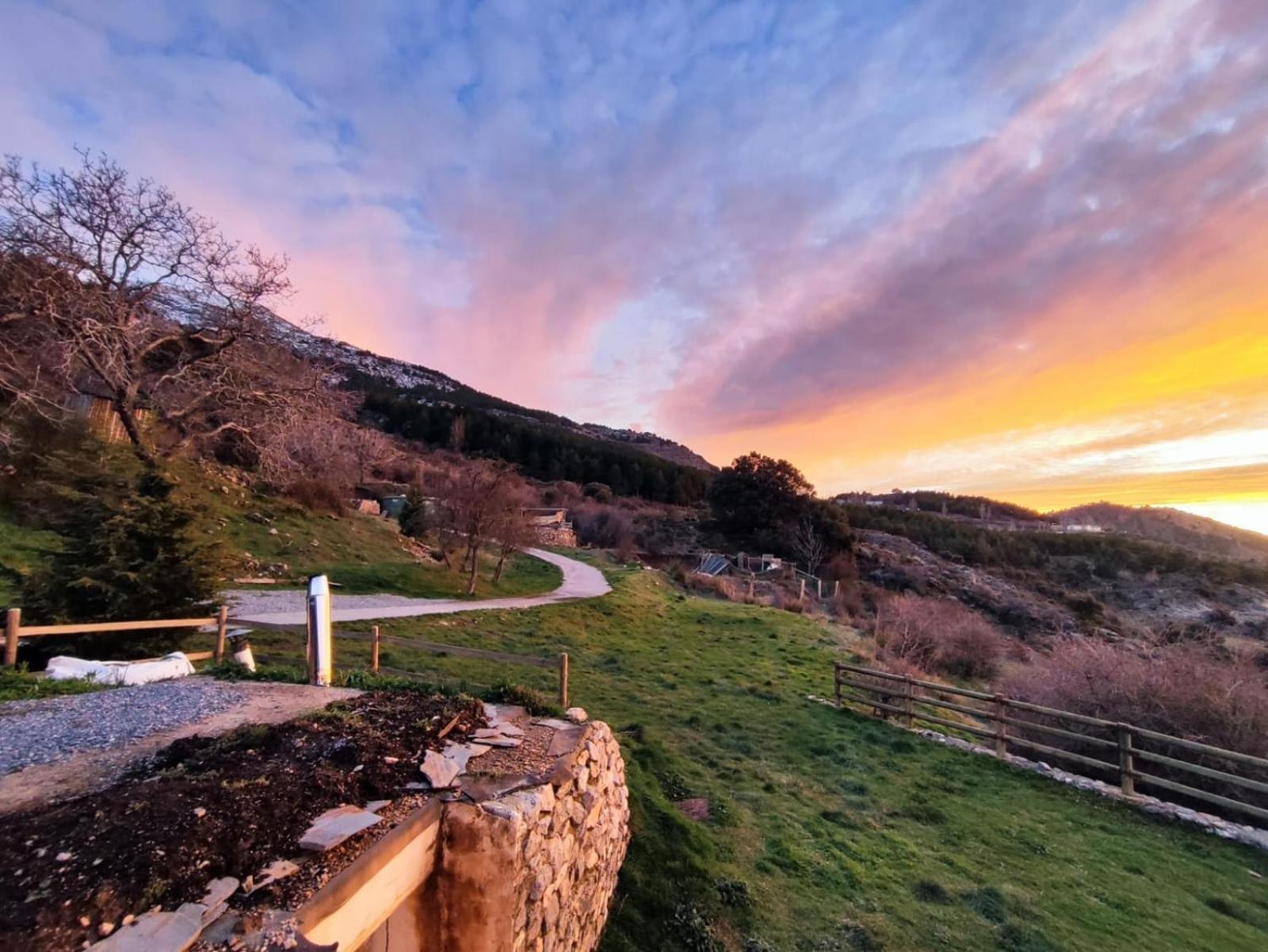 Maison d'hôtes Refugio Del Aguila "Casa Diaman" à Guejar Sierra Extérieur photo
