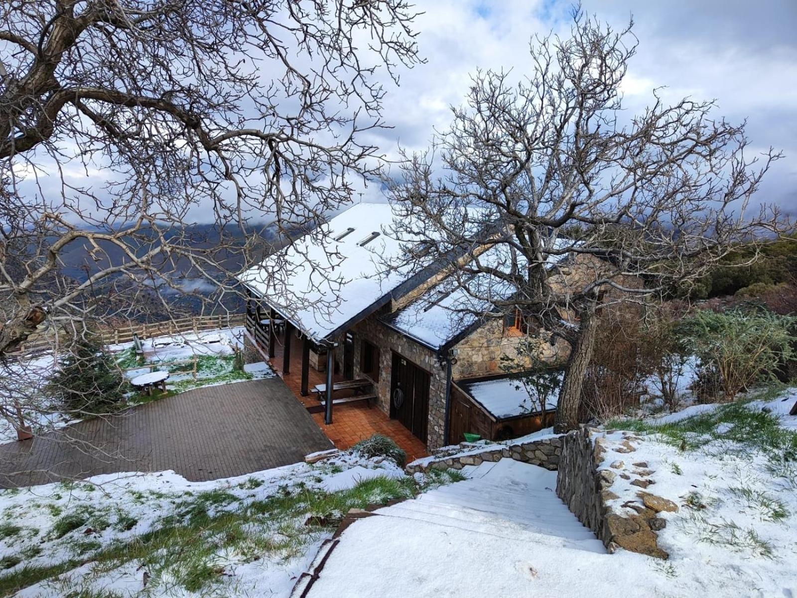 Maison d'hôtes Refugio Del Aguila "Casa Diaman" à Guejar Sierra Extérieur photo